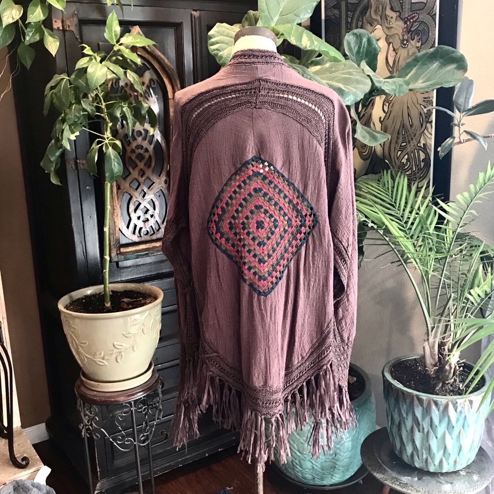 Avril boho linen & cotton tassel crochet kimono - Picture 6 of 8